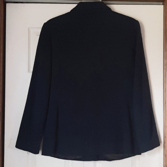 Great Looking Jacket - Picture 4 of 4